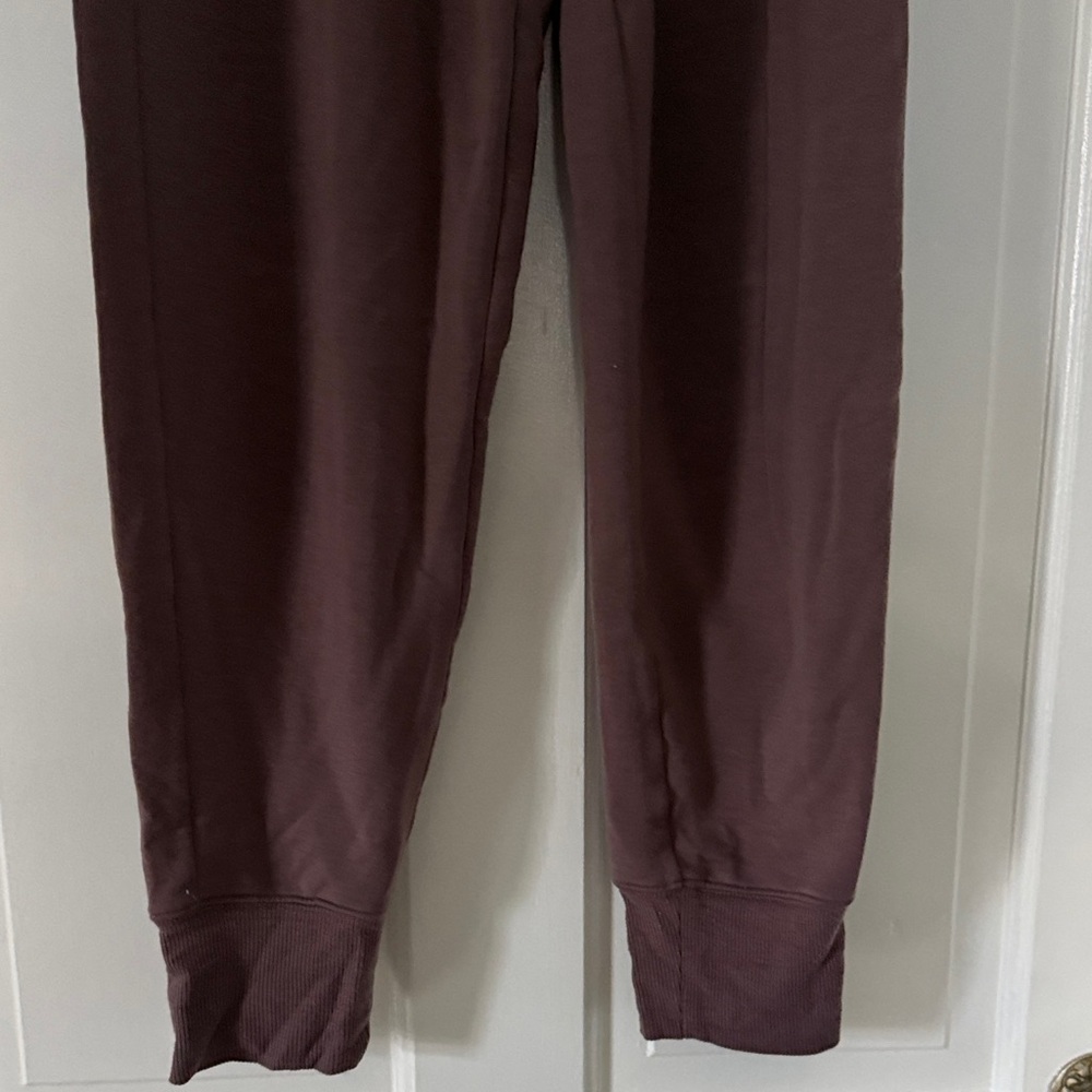 Athleta Coaster Luxe High Rise Jogger in dusty rose - Picture 5 of 11